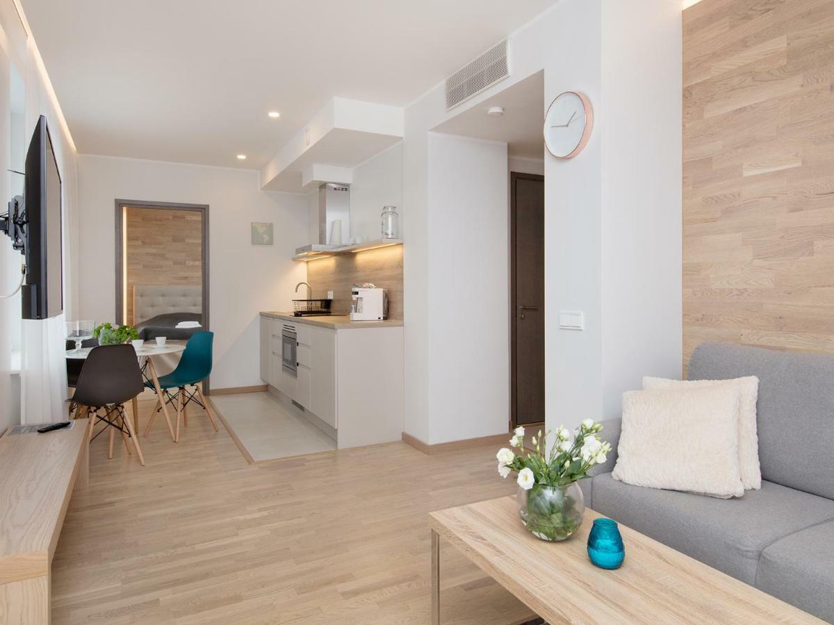 8Era Business Executive Rotermanni Apartments Таллин Экстерьер фото